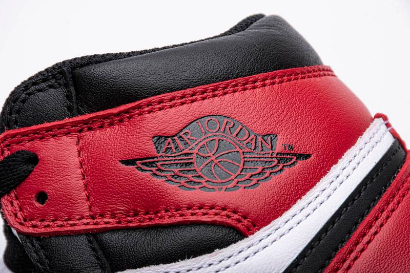 Air Jordan 1 Black Toe High OG