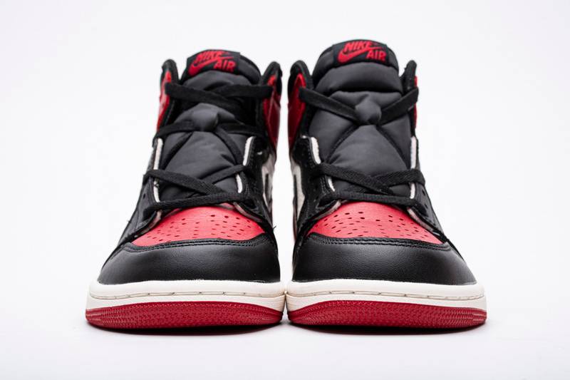 Air Jordan 1 High  Bred Toe