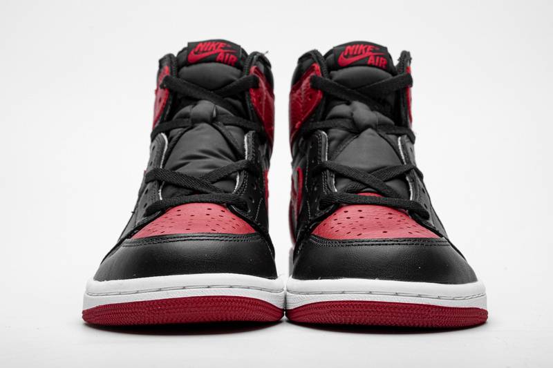 Air Jordan 1 High Banned