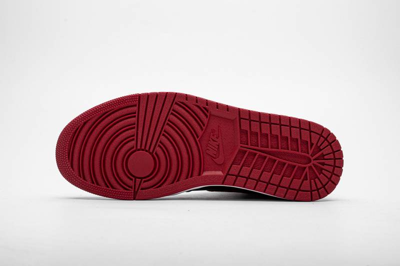 Air Jordan 1 High Banned