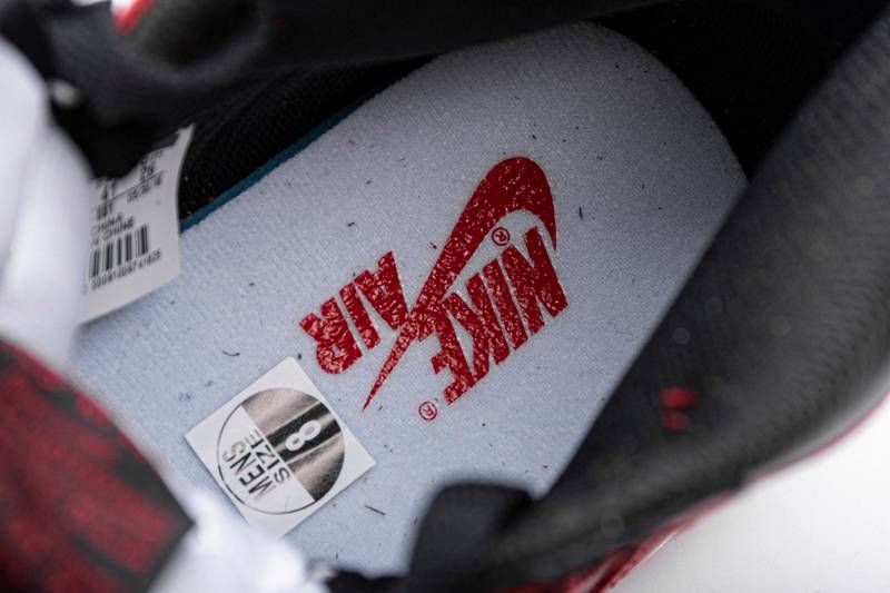 Air Jordan 1 High Banned