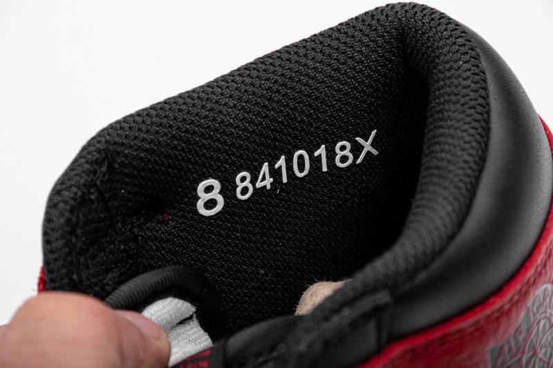 Air Jordan 1 High Banned