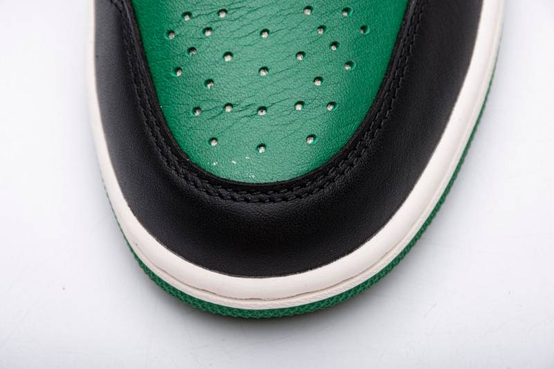 Air Jordan 1 High OG  Pine Green