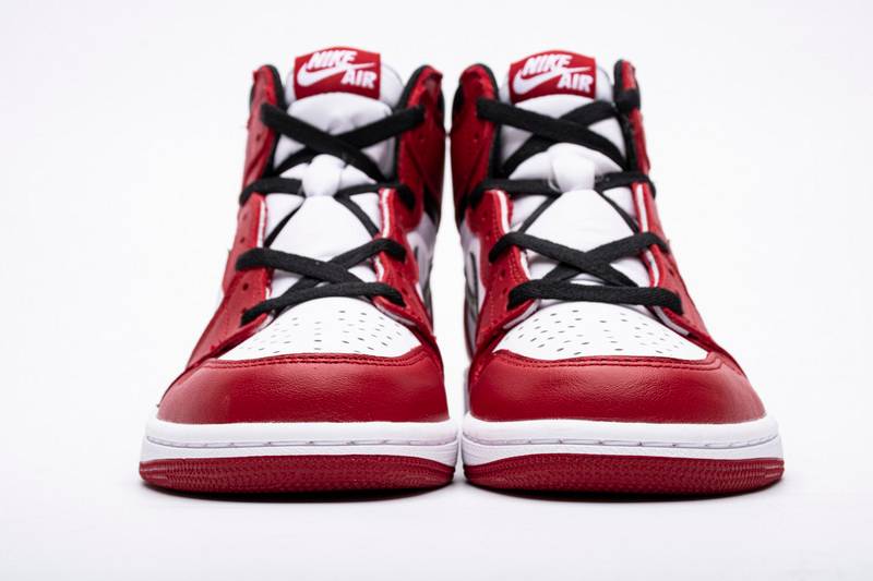 Air Jordan 1 High OG Chicago
