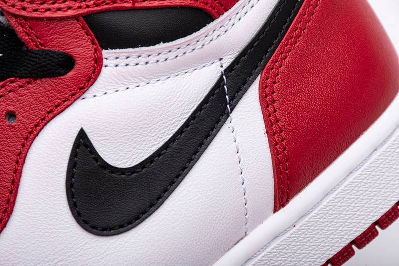 Air Jordan 1 High OG Chicago