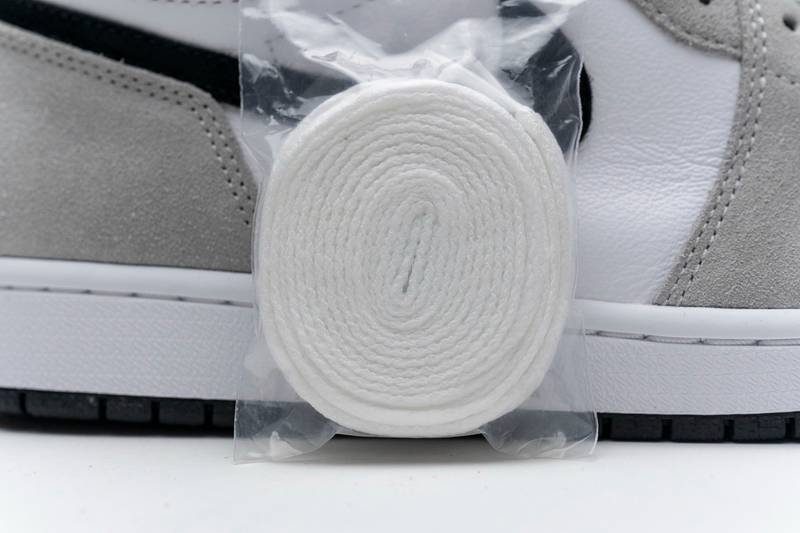 Air Jordan 1 High Smoke Grey Red