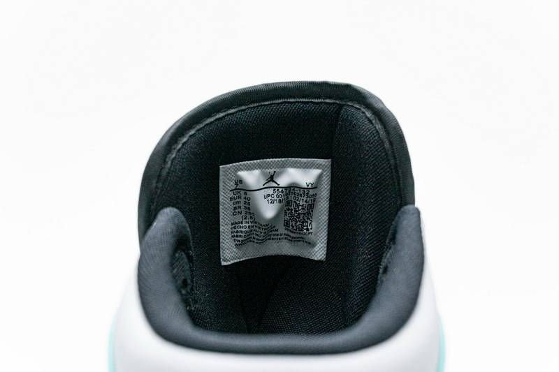 Air Jordan 1 Mid “Island Green”