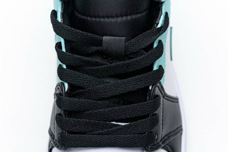 Air Jordan 1 Mid “Island Green”