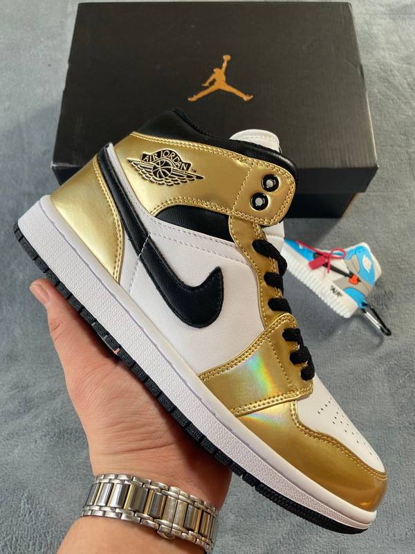 Air Jordan 1 Mid SE Metallic Gold