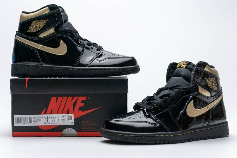 Air Jordan 1 Retro High Black Metallic Gold