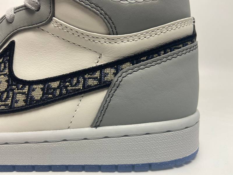 Air Jordan 1 Retro High Dr (TOP)