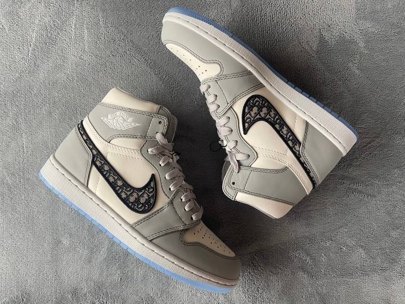 Air Jordan 1 Retro High Dr (TOP)