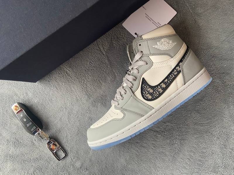Air Jordan 1 Retro High Dr (TOP)