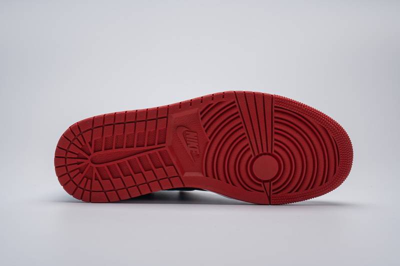 Air Jordan 1 Retro High NC to Chi Leather