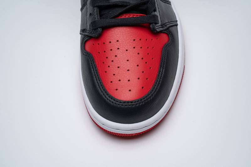 Air Jordan 1 Retro High NC to Chi Leather