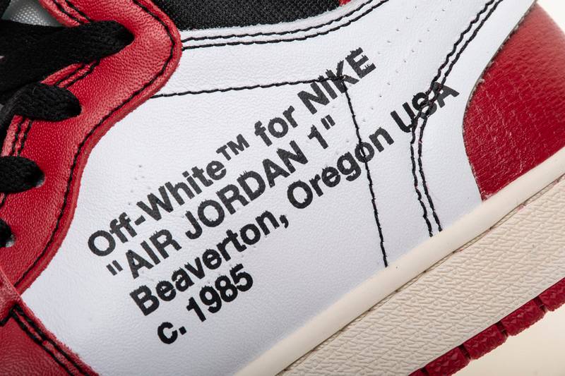 Air Jordan 1 Retro High Off-White Chicago