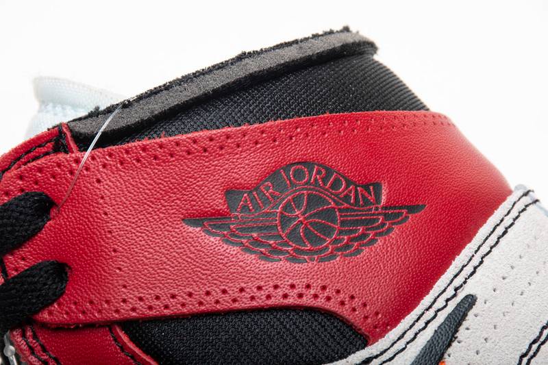 Air Jordan 1 Retro High Off-White Chicago