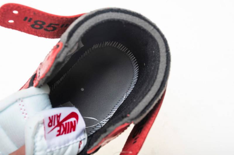 Air Jordan 1 Retro High Off-White Chicago