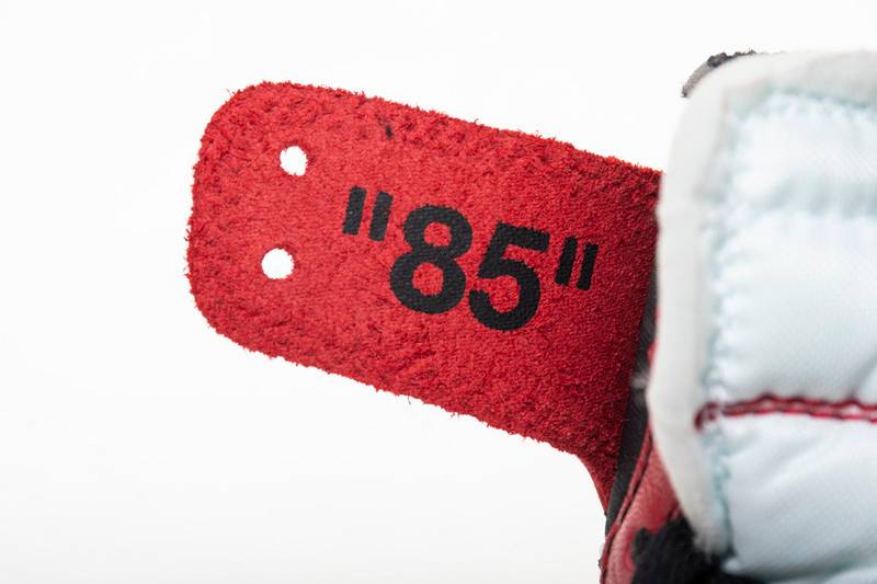 Air Jordan 1 Retro High Off-White Chicago