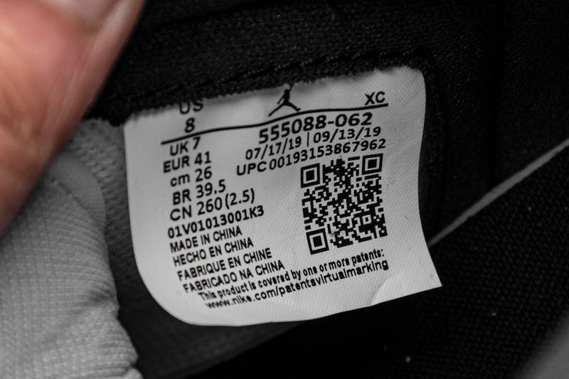 Air Jordan 1 Retro High OG  Meant To Fly