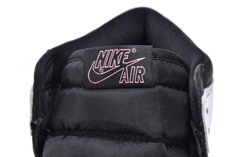 Air Jordan 1 Retro High OG Bleached Coral