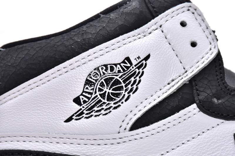 Air Jordan 1 Retro High OG Bleached Coral