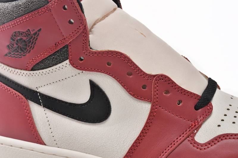 Air Jordan 1 Retro High OG Chicago Lost and Found