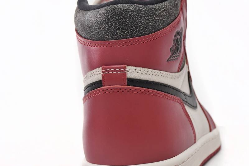 Air Jordan 1 Retro High OG Chicago Lost and Found