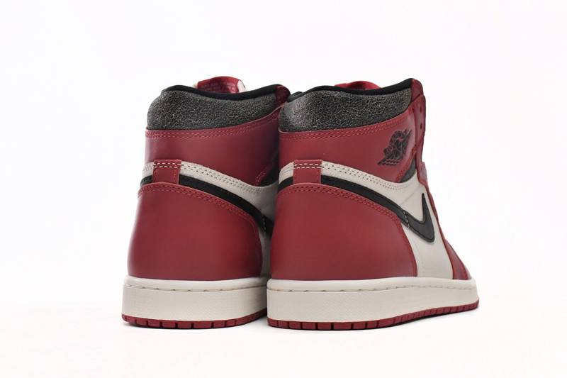 Air Jordan 1 Retro High OG Chicago Lost and Found