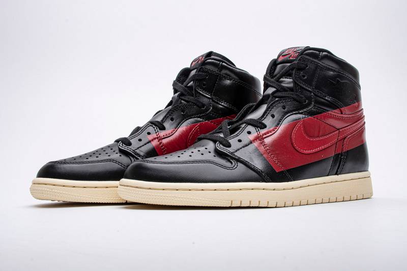Air Jordan 1 Retro High OG Defiant Couture