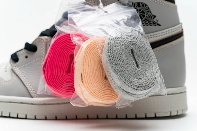 Air Jordan 1 Retro High OG Defiant SB NYC to Paris