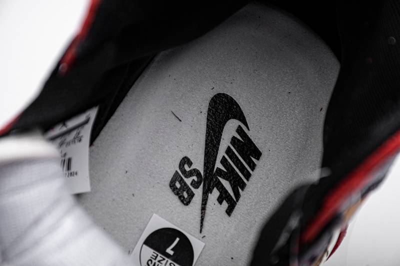 Air Jordan 1 Retro High OG LA to Chicago