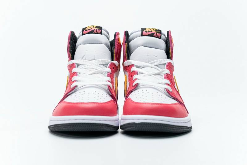 Air Jordan 1 Retro High OG Light Fusion Red​
