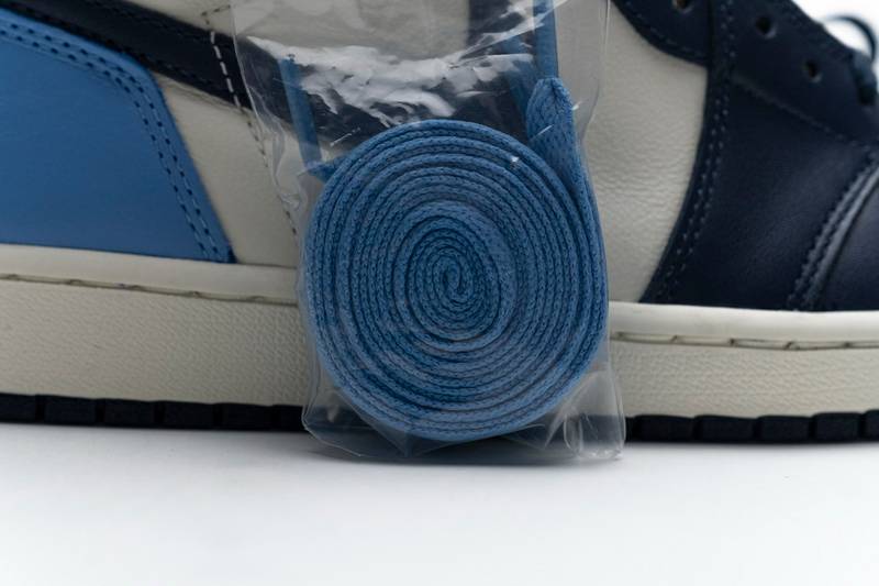 Air Jordan 1 Retro High OG Obsidian University Blue