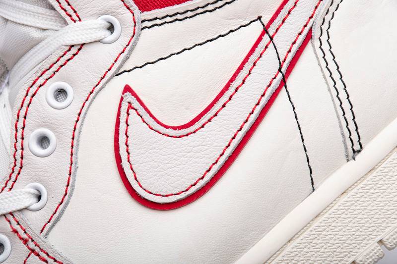 Air Jordan 1 Retro High OG Phantom