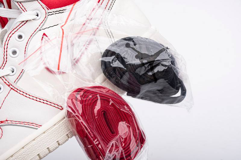 Air Jordan 1 Retro High OG Phantom