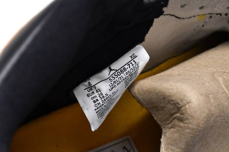 Air Jordan 1 Retro High OG Taxi