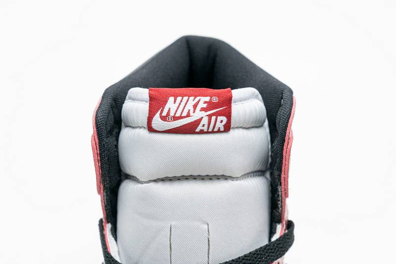 Air Jordan 1 Retro High OG Trophy Room