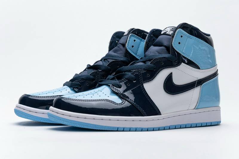 Air Jordan 1 Retro High OG UNC Patent