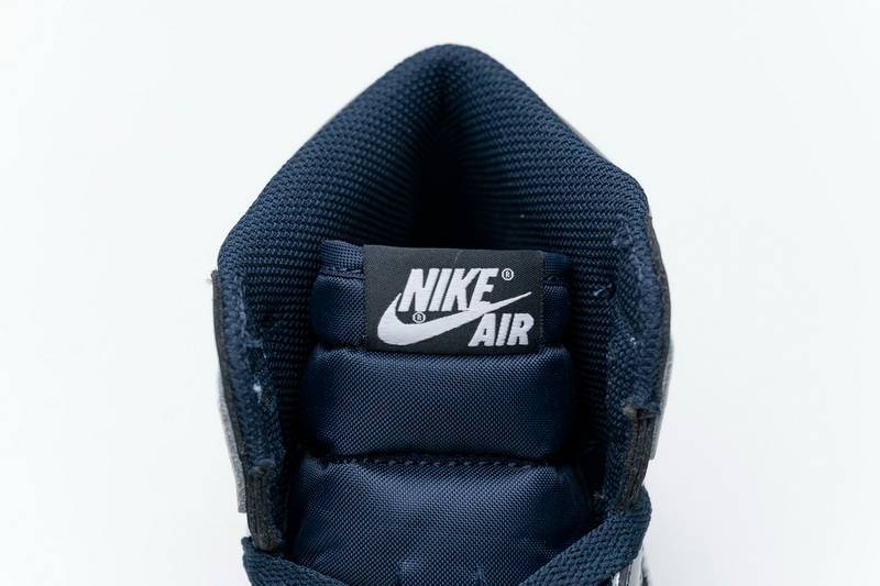 Air Jordan 1 Retro High OG UNC Patent