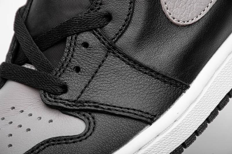 Air Jordan 1 Retro High Shadow