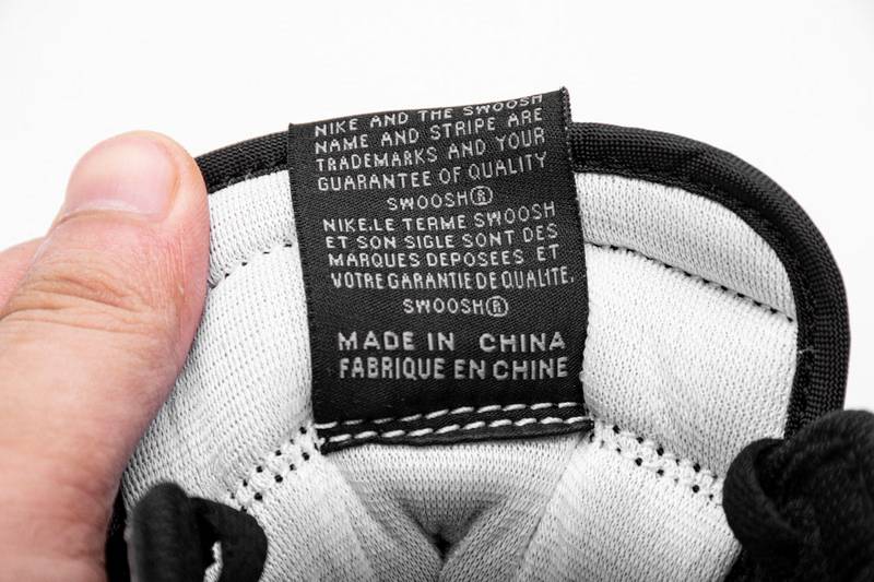 Air Jordan 1 Retro High Shadow