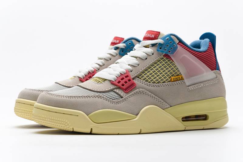 Air Jordan 4 Retro Guava Ice