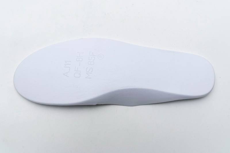 Air Jordan 4 Retro Guava Ice