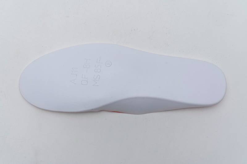 Air Jordan 4 Retro Metallic Orange