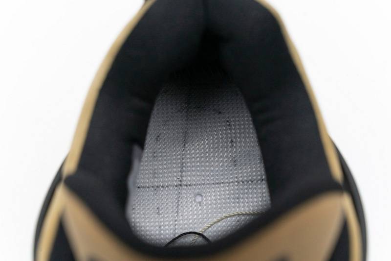 Air Jordan 4 Retro Mushroom