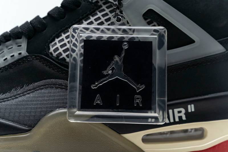 Air Jordan 4 Retro Off-White Bred