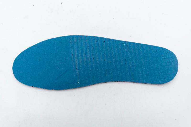 Air Jordan 4 Retro Off-White Bred