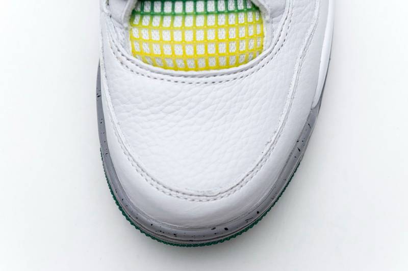 Air Jordan 4 Retro Rasta