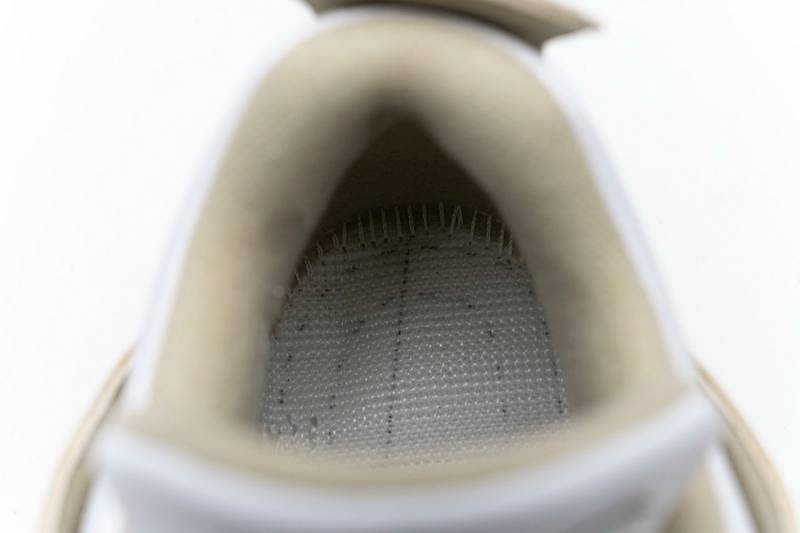 Air Jordan 4 Retro Sand Linen